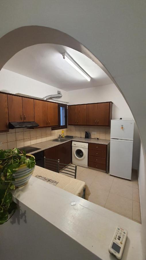 Nice Holiday Apartment Paphos ภายนอก รูปภาพ