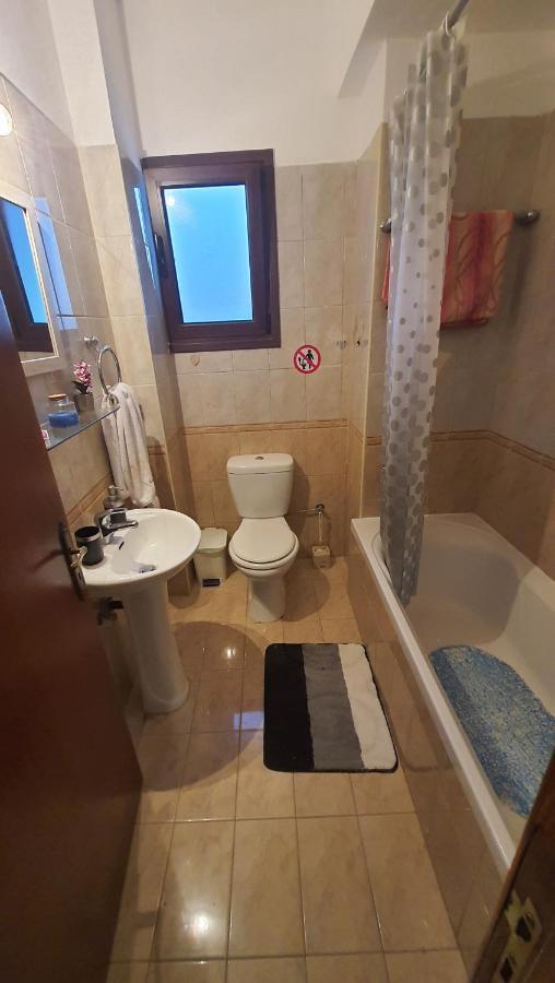 Nice Holiday Apartment Paphos ภายนอก รูปภาพ