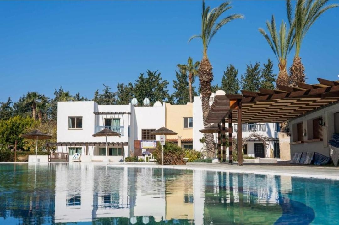 Nice Holiday Apartment Paphos ภายนอก รูปภาพ