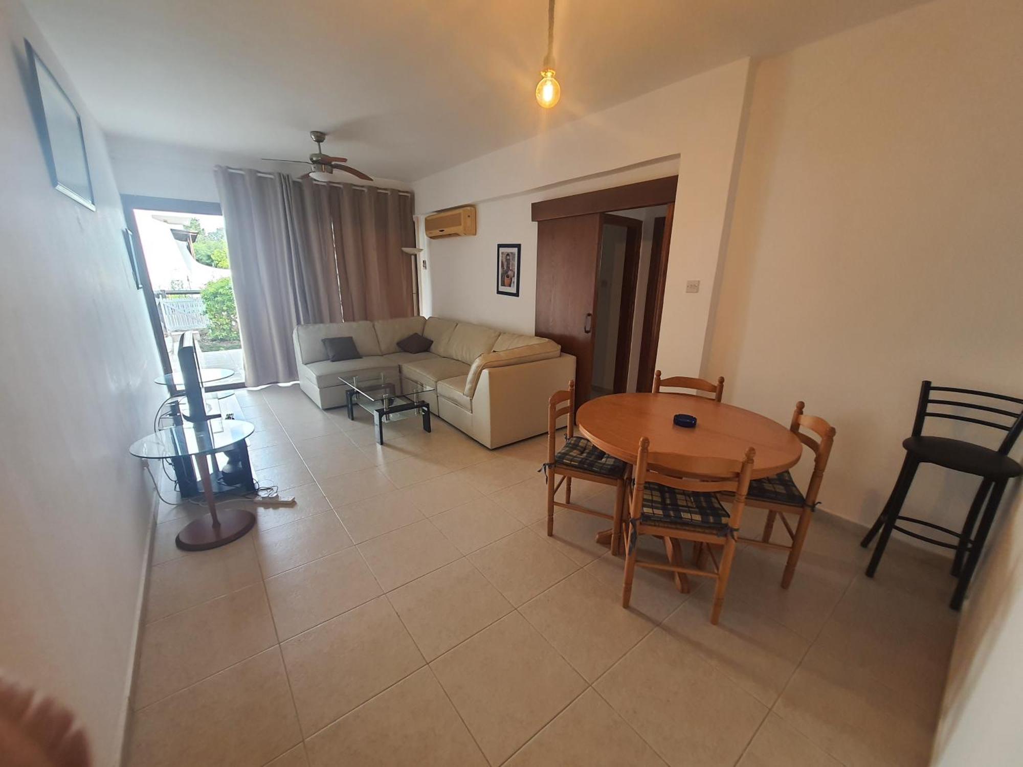 Nice Holiday Apartment Paphos ภายนอก รูปภาพ