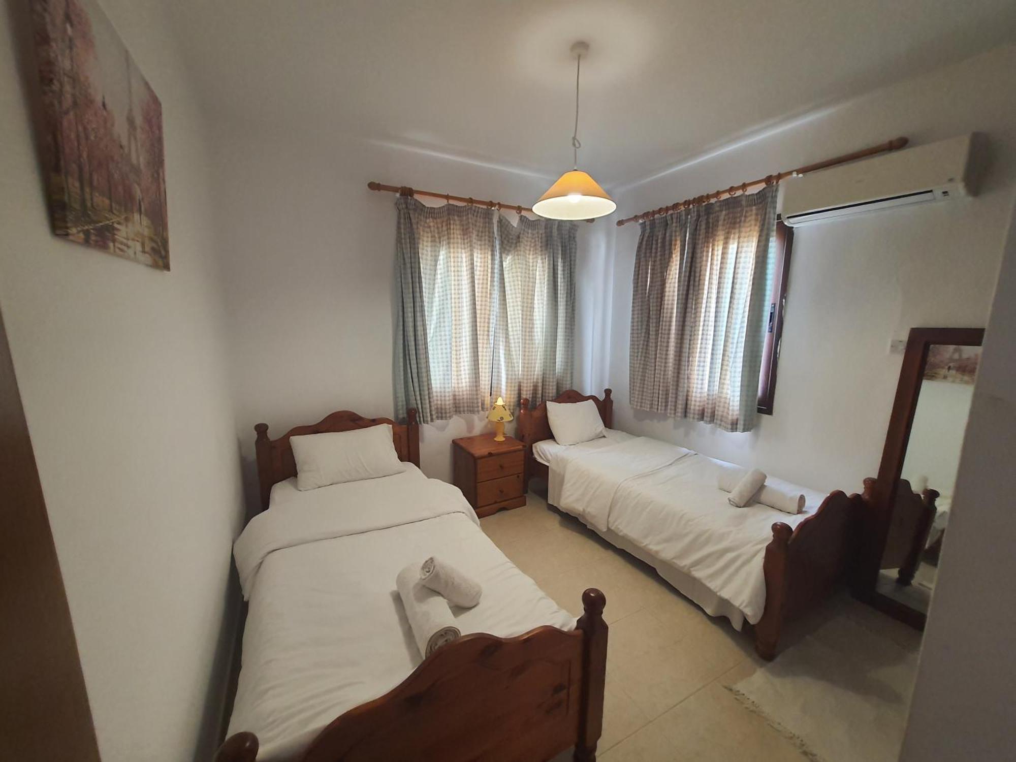 Nice Holiday Apartment Paphos ภายนอก รูปภาพ