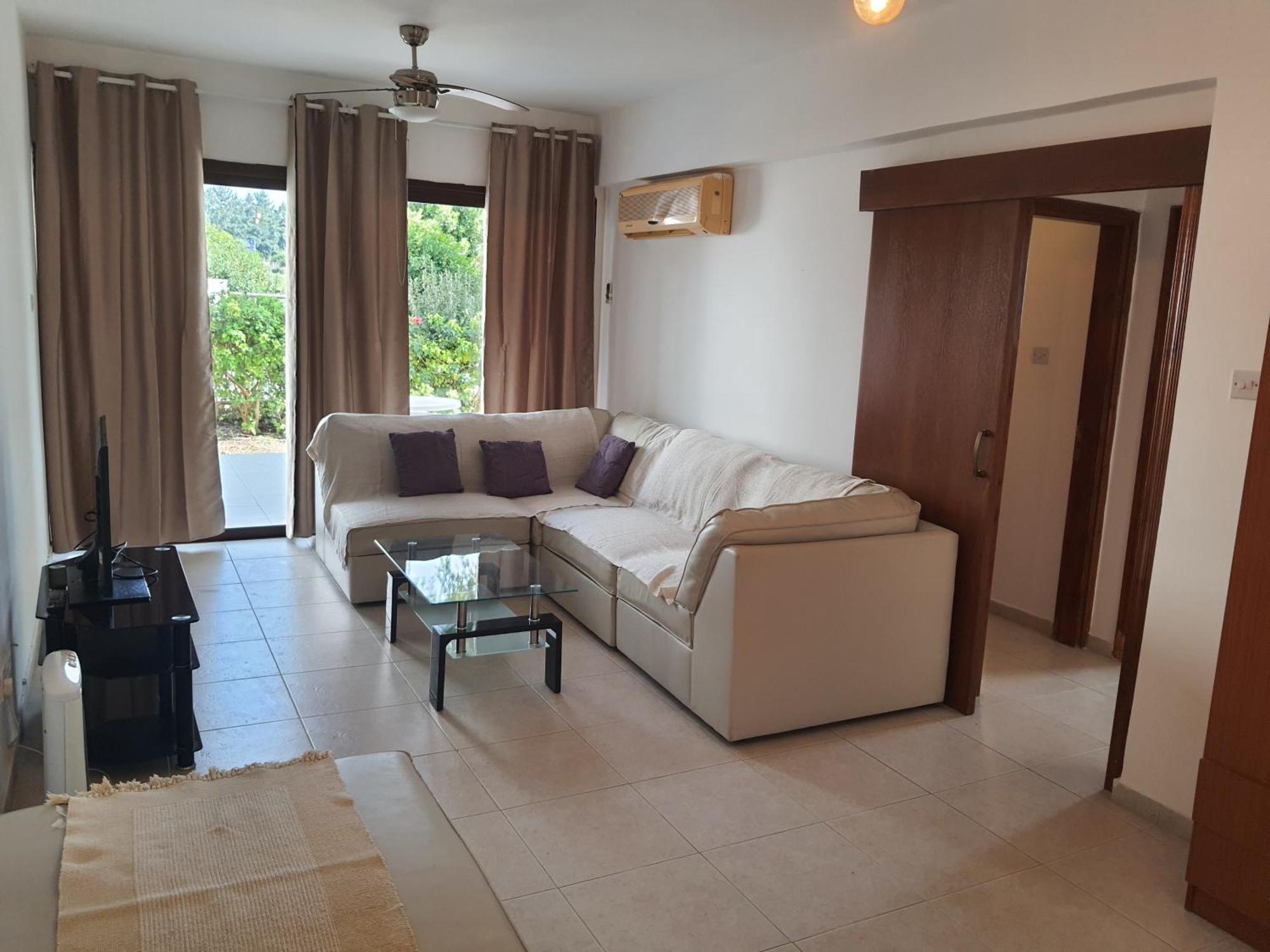 Nice Holiday Apartment Paphos ภายนอก รูปภาพ